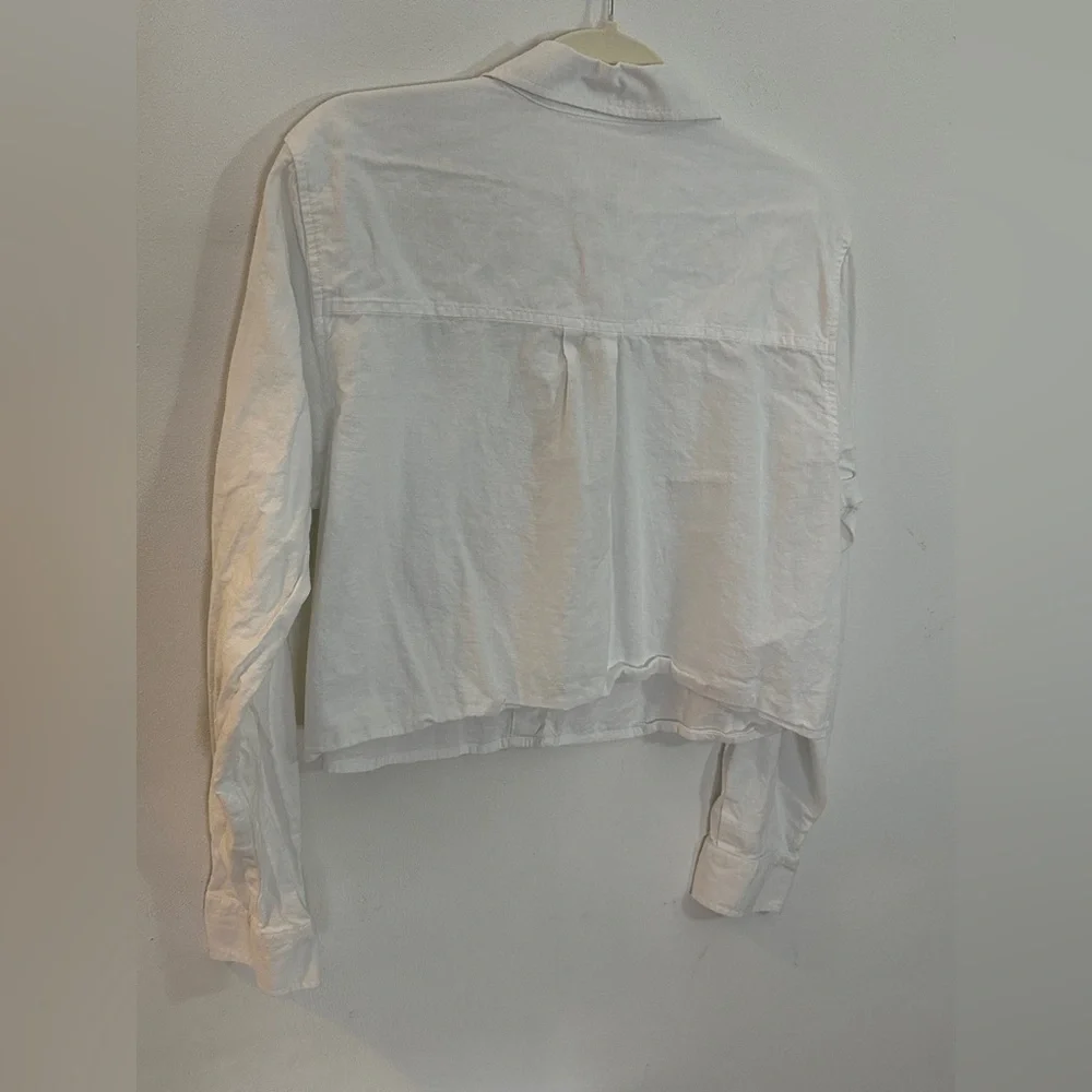 Universal Thread white cropped button up - Picture 4 of 6